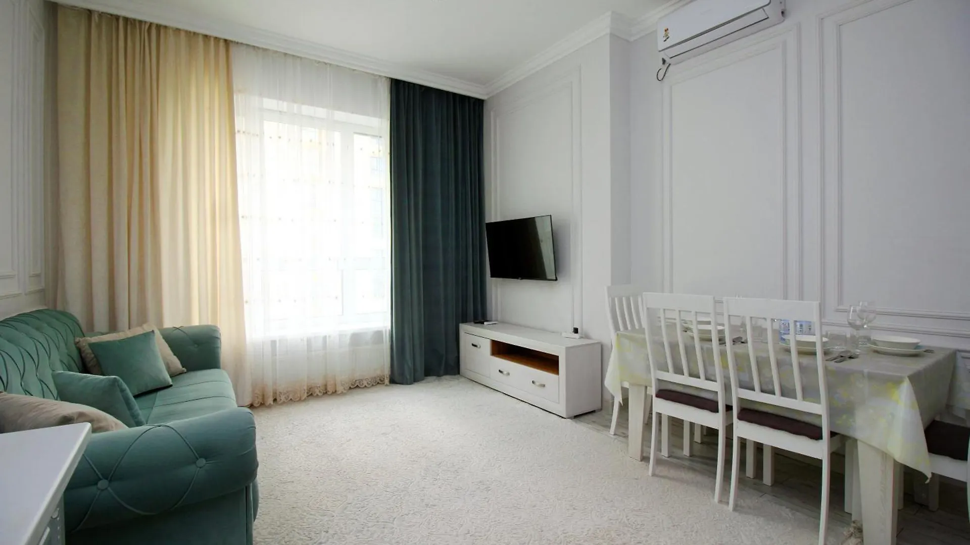 Apartment Central Avenue Almaty
